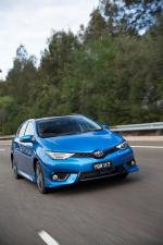 Toyota Corolla ZR 2015 года